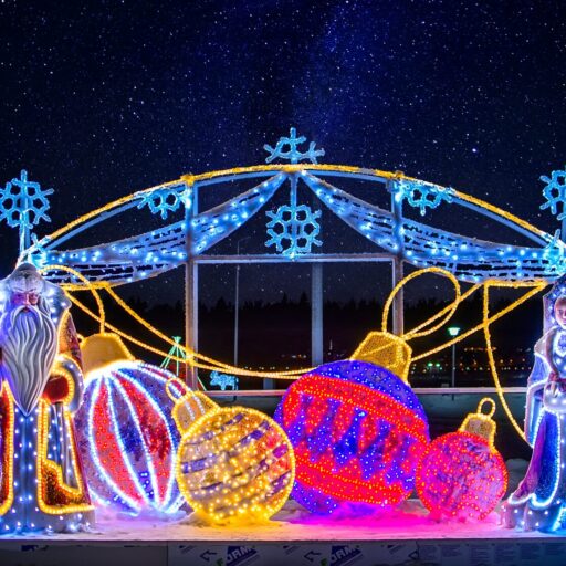 Новогодний комплект «Дед Мороз и Снегурочка» со световым панно и световыми шарами