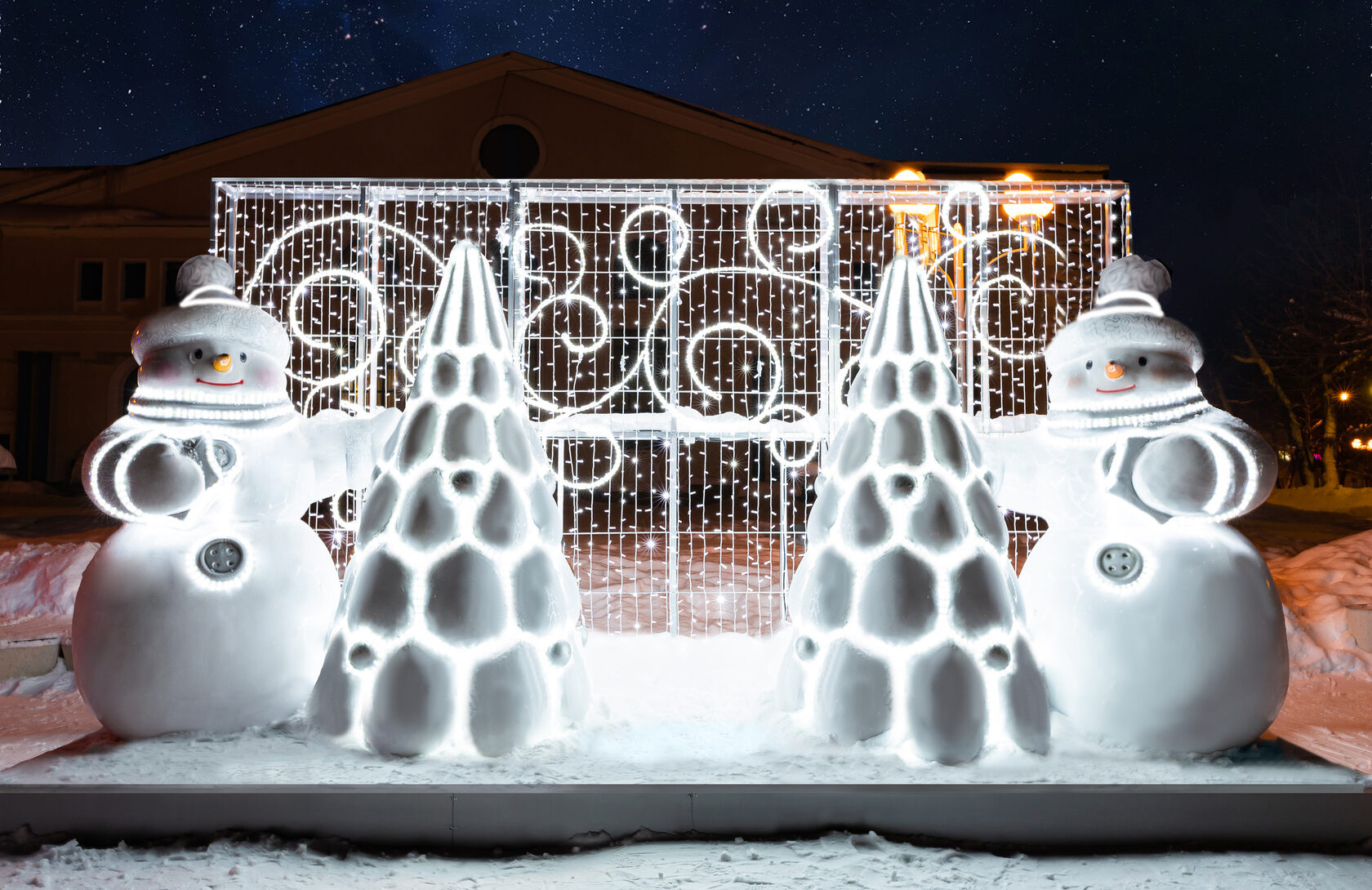 Снеговик с елкой — изображение 3