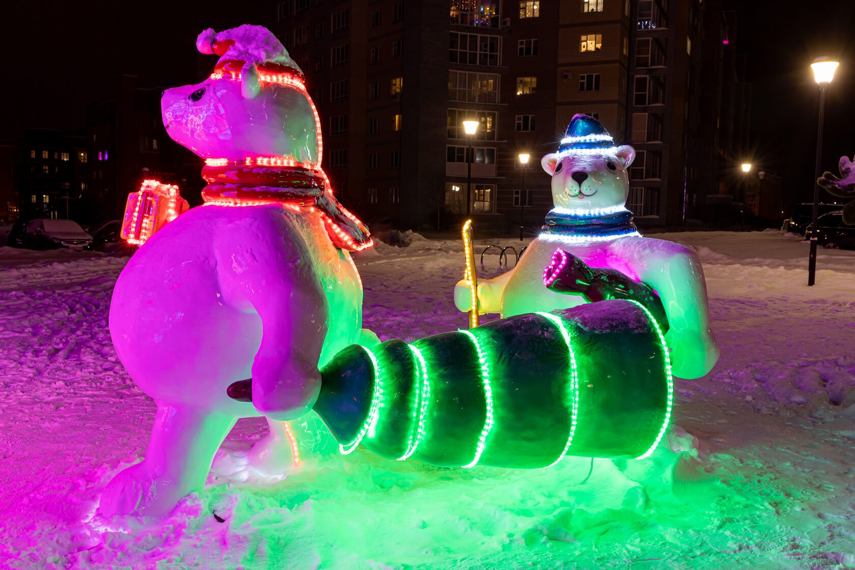 Медведи несут елку — изображение 4