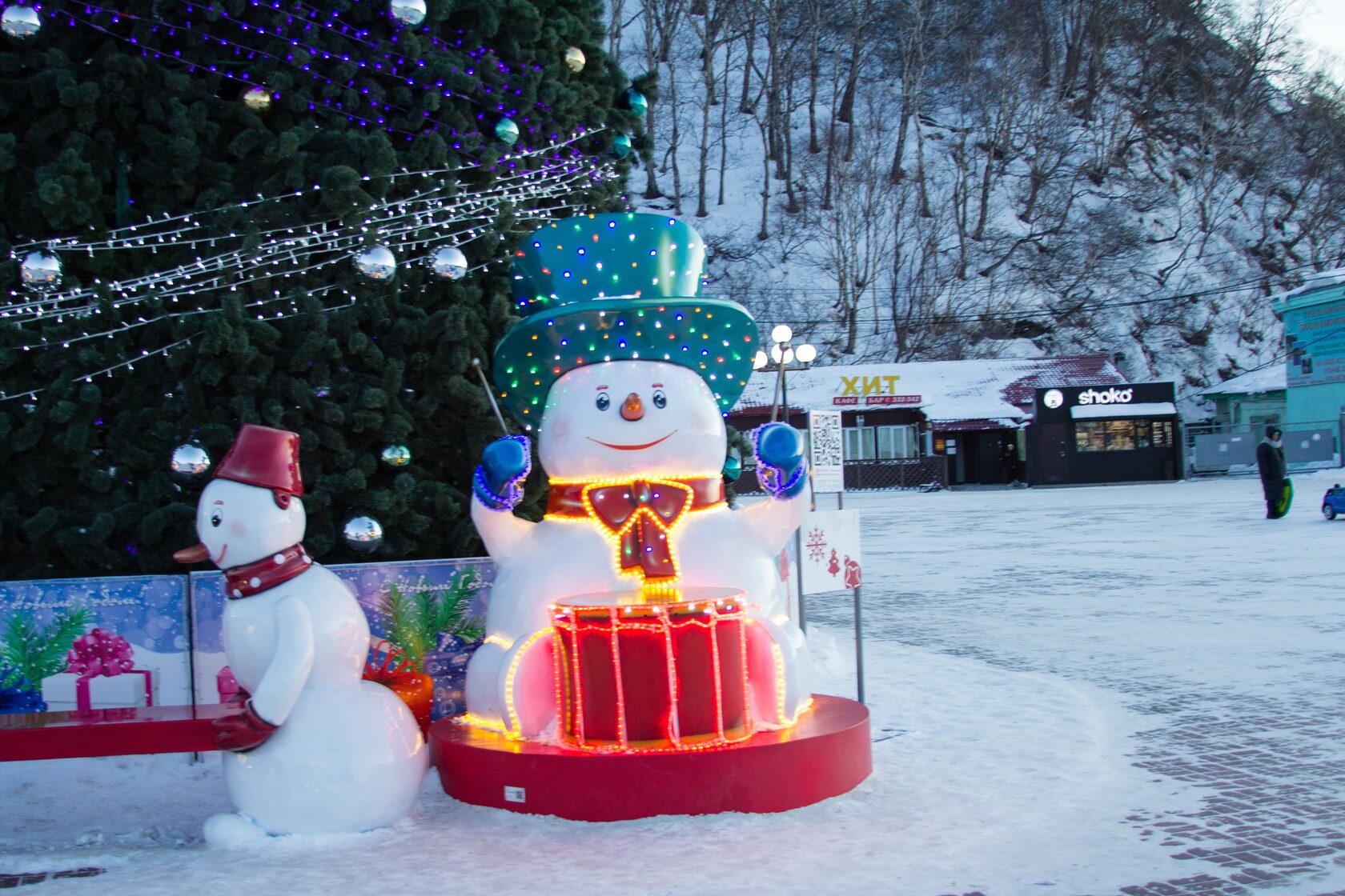 Снеговик с барабаном