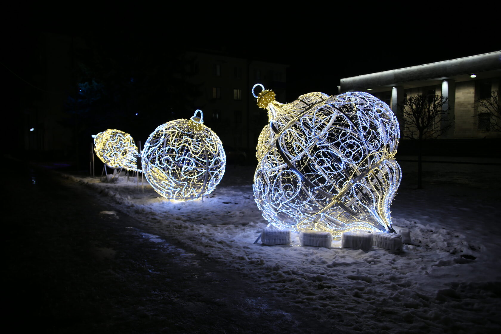 Новогодние шары — изображение 4