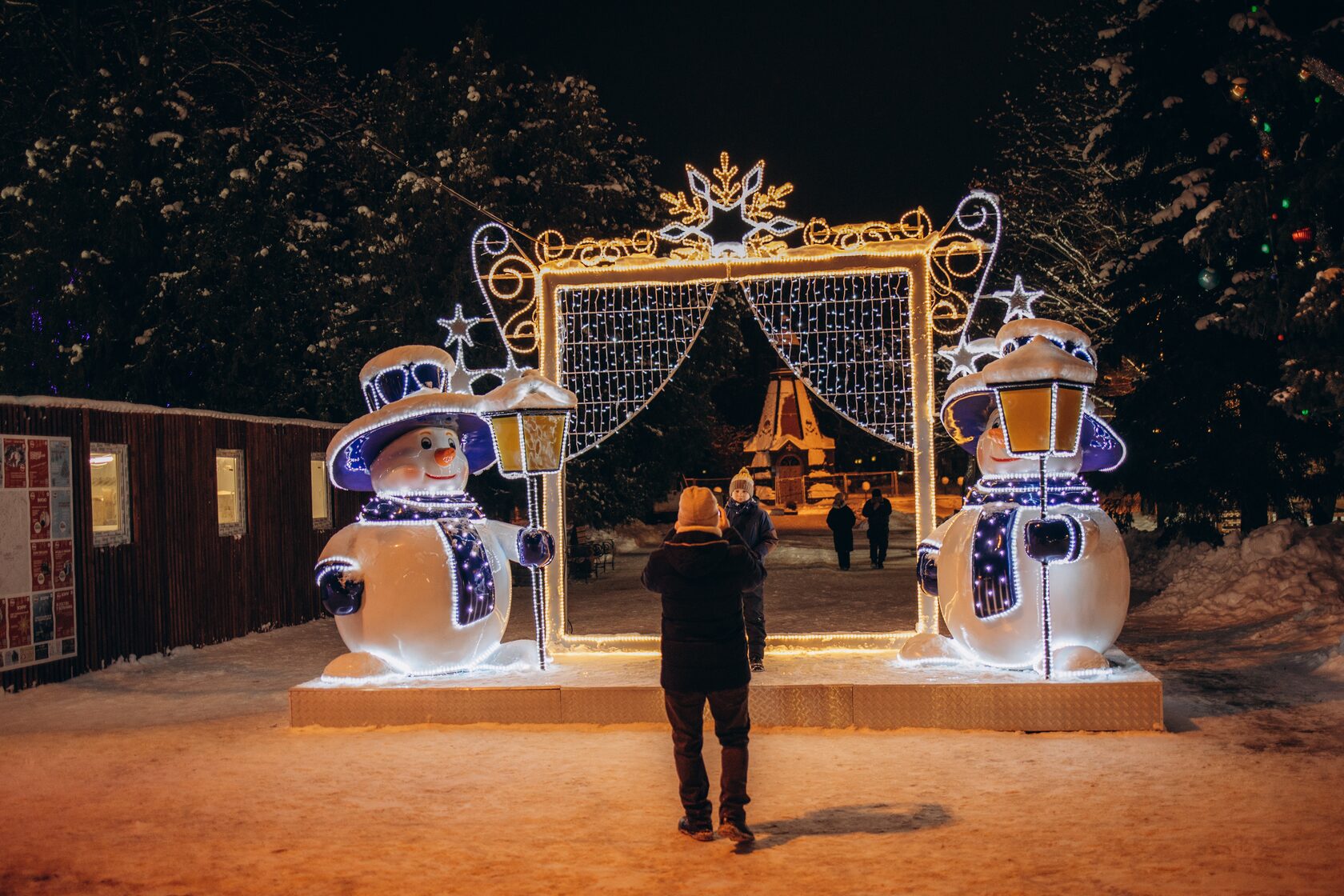 Снеговик "Артек" с панно — изображение 5