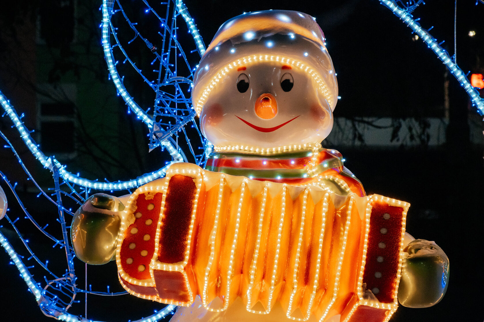 Снеговик с гармошкой — изображение 4